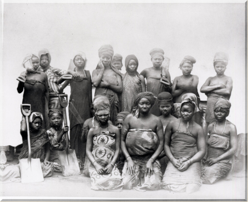 Hired teams of women-workers were, and still are, common in Zanzibar